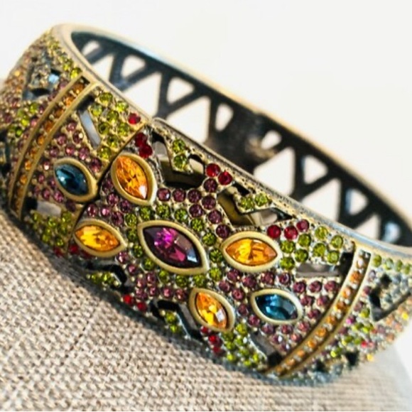 Heidi Daus Amethyst Swarovski Crystal Cuff Bracelet SZ L/XL - Picture 3 of 6